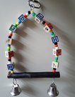 Cage-Toy-Schommel-Met-Bonte-Blokjes-28x-17-Cm